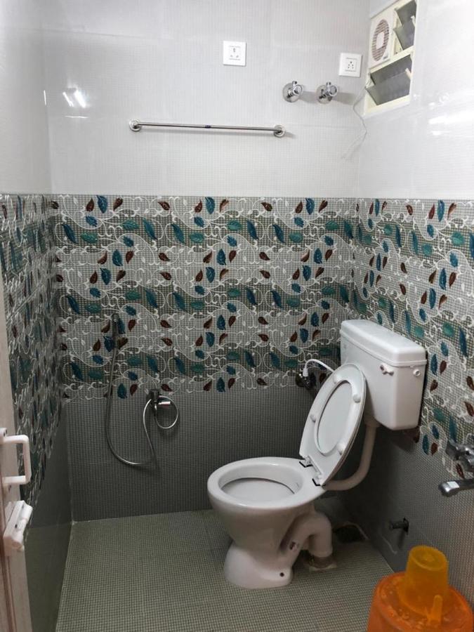 Thaj Regency Hotel Chennai Esterno foto